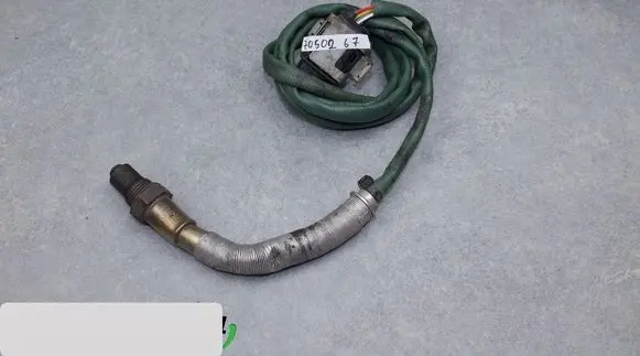 Mercedes-Benz C W204 Lambda probe sensor 0065422718 0258017203 0258017204