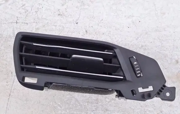 Ford Focus Dashboard side air vent grill/cover trim JX7B19893