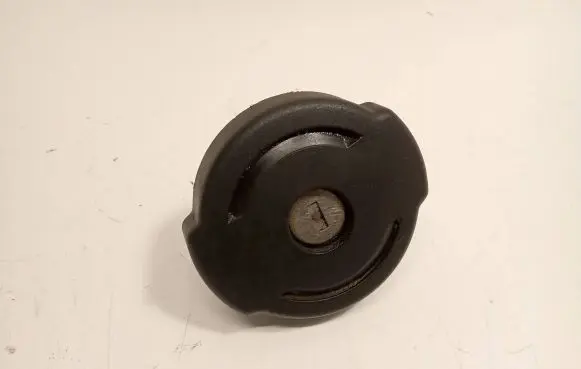 Peugeot 308 Fuel tank filler cap 