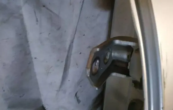 Renault Scenic II - Grand scenic II Rear door lower hinge
