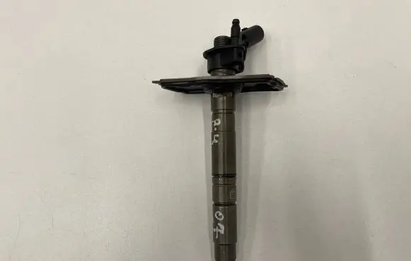 Audi A4 S4 B7 8E 8H Fuel injector 059130277BD 0445115079 AB5DFX7B