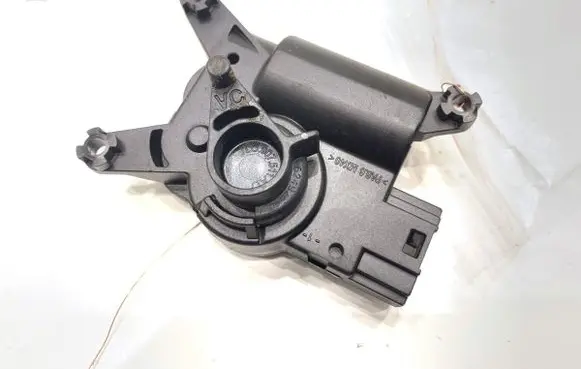 Audi Q7 4L Air flap motor/actuator 52411483R04