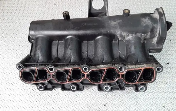 Opel Astra H Intake manifold 55189595