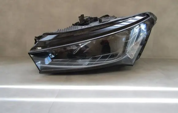 Skoda Enyaq iV Headlight/headlamp 5LB941015A