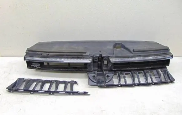 Volkswagen PASSAT B9 Front grill MW492 3J0853653