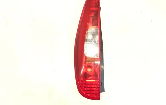 Mitsubishi Colt Rear/tail lights S1022A01 K4884