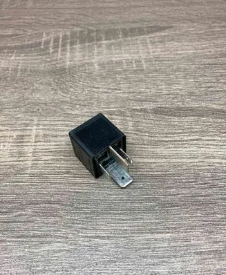 Renault Megane II Other relay V23134J52X207 7700821864
