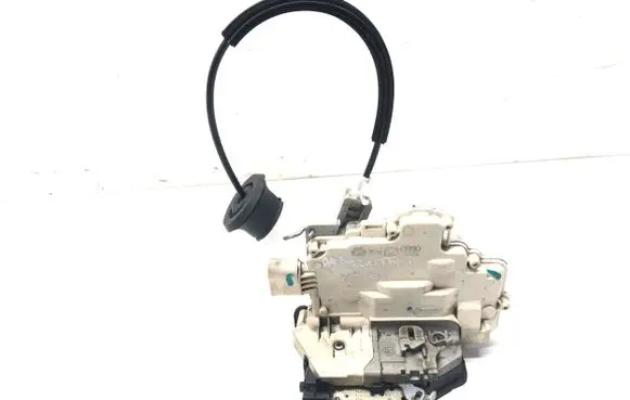 Audi A4 S4 B8 8K Rear door lock 8K0835015