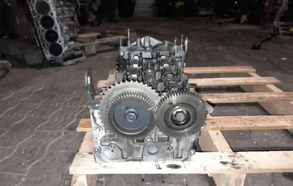 Opel Antara Engine head 25183241
