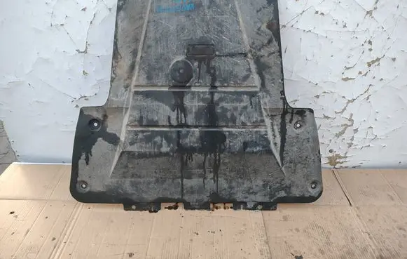Engine splash shield/under tray