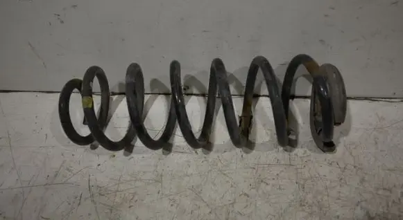 Peugeot 3008 I Rear coil spring