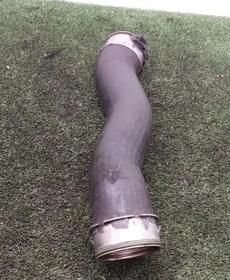 BMW 5 E60 E61 Intercooler hose/pipe 520108A