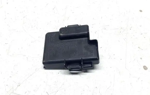 Volvo S60 Fuse box cover 31300188 30659282