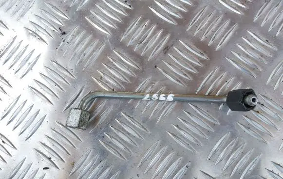 Hyundai Tucson TL Fuel injector supply line/pipe 