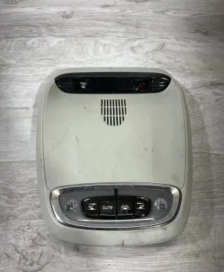 Volvo XC90 Front seat light 31443745