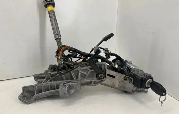 Ford Focus C-MAX Steering wheel axle 3M513C529AJ 0307221