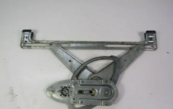 Ford Focus C-MAX Front door window regulator with motor 