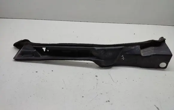 Toyota Corolla E120 E130 Fender end trim 5382802020