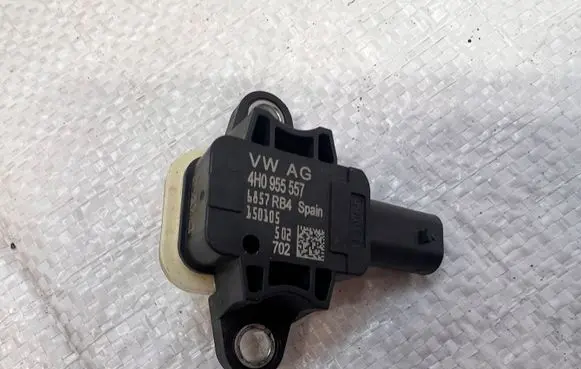 Audi A6 S6 C7 4G Airbag deployment crash/impact sensor 4H0955557