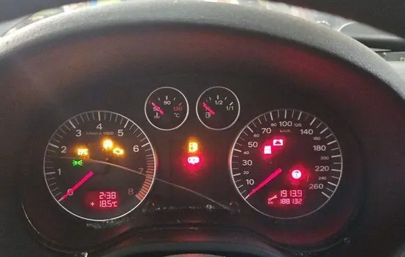 Audi A3 S3 8P Speedometer (instrument cluster) 8P0920900E IMPRK1506325