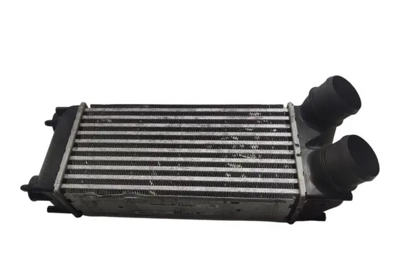 Peugeot RCZ Intercooler radiator 9674041380