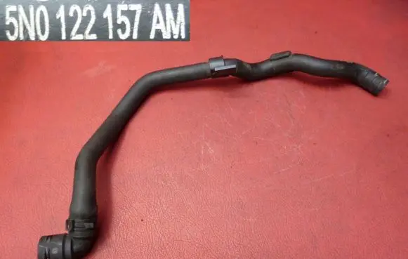 Volkswagen Golf VII Engine coolant pipe/hose 5N0122157AM