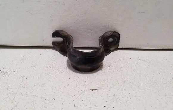 Nissan Leaf I (ZE0) Sway bar bush bracket, front 