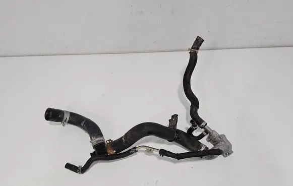 Engine coolant pipe/hose