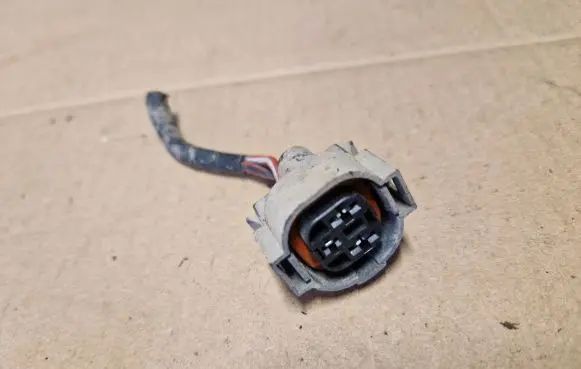 Volkswagen Golf III Other relay 1H0973203