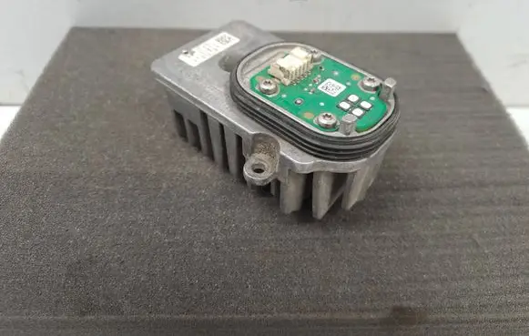 Mercedes-Benz C W205 LED ballast control module 1305715284