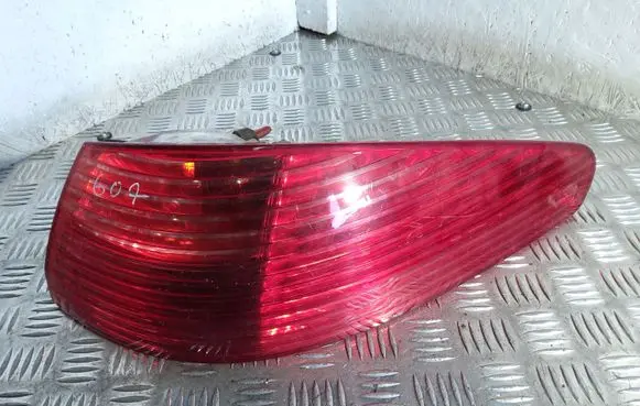 Peugeot 607 Rear/tail lights