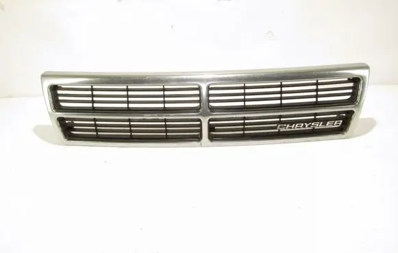 Chrysler Voyager Front grill 