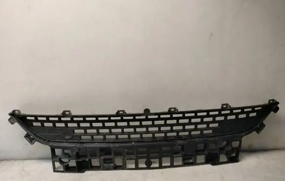 Renault Master III Front bumper lower grill 622546766R