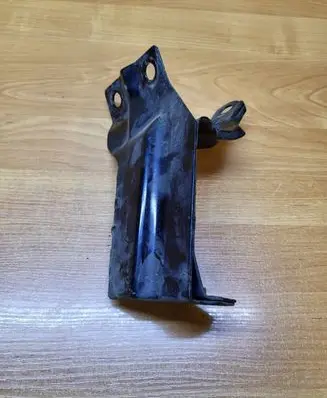 Volvo XC60 Radiator mount bracket