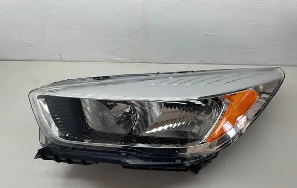 Ford Kuga II Headlight/headlamp 90101773 GV4113W030AD GV4113A136A
