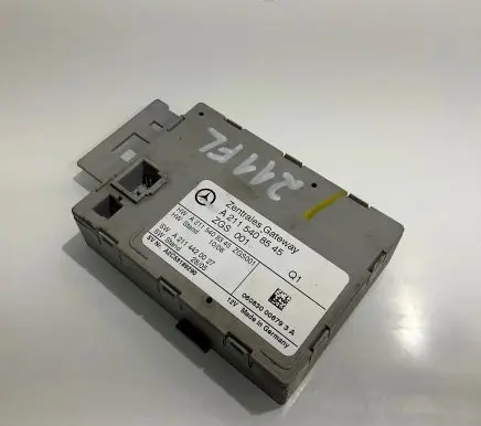 Mercedes-Benz E W211 Gateway control module A2115408545 A2115408345 A2114420027