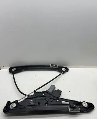Peugeot 5008 II Front door window regulator with motor 9840196980 3105221 2192813