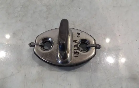 Seat Ibiza IV (6J,6P) Front door lock loop/hook striker 