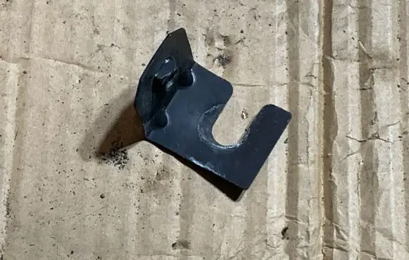 Land Rover Range Rover Velar Fender mounting bracket 