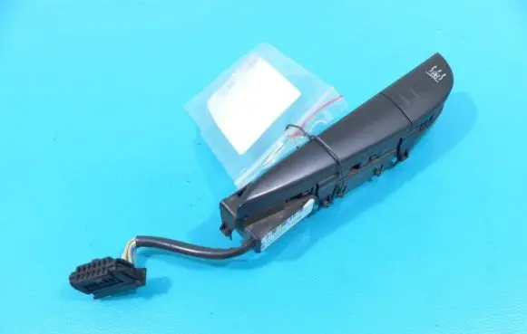 Mercedes-Benz E W211 Seat control switch 2118205210 IMPRK1218966