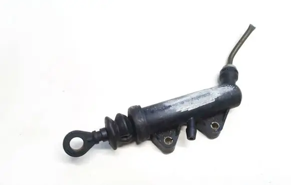 BMW 5 E39 Clutch master cylinder 21521161891 21.52-1161891