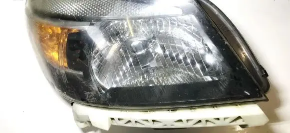 Ford Ranger Headlight/headlamp ud2d51030