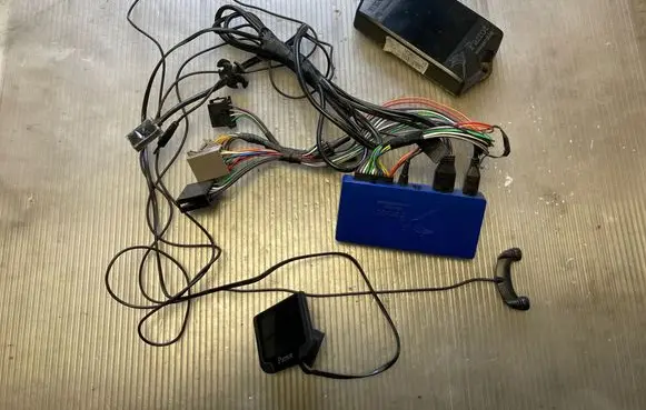 Volkswagen Touareg I Hands-free kit MK19200 5119AEB0X4R2 2012DJ3973