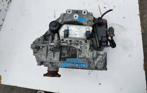 Volkswagen PASSAT B7 Automatic gearbox NJJ