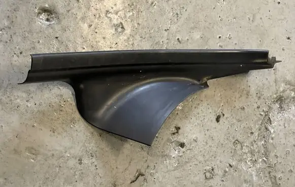 BMW 5 E60 E61 Rear sill trim cover 7025010 22339910