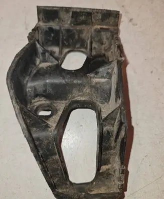 Audi A4 S4 B6 8E 8H Fender mounting bracket 8E0853921D 8E0853921B