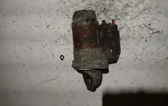 Subaru Impreza I Starter motor 23300AA470