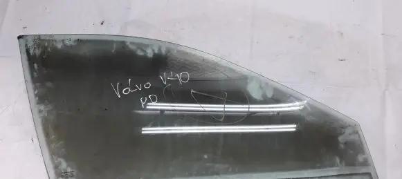 Volvo S40, V40 Front door window glass four-door