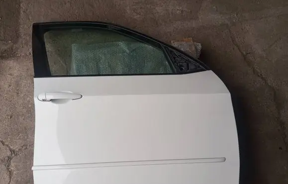 BMW X5M E70 Front door 41517211424 7211424