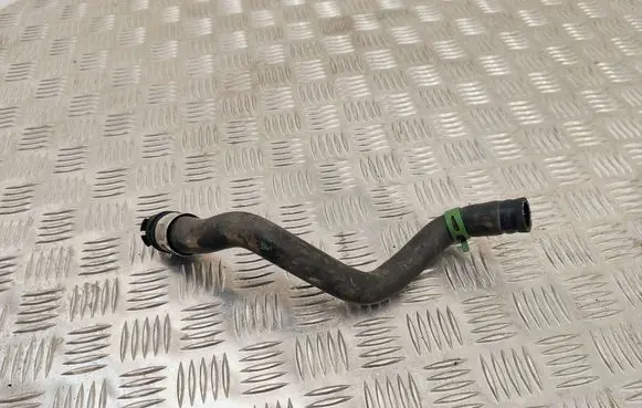 Engine coolant pipe/hose